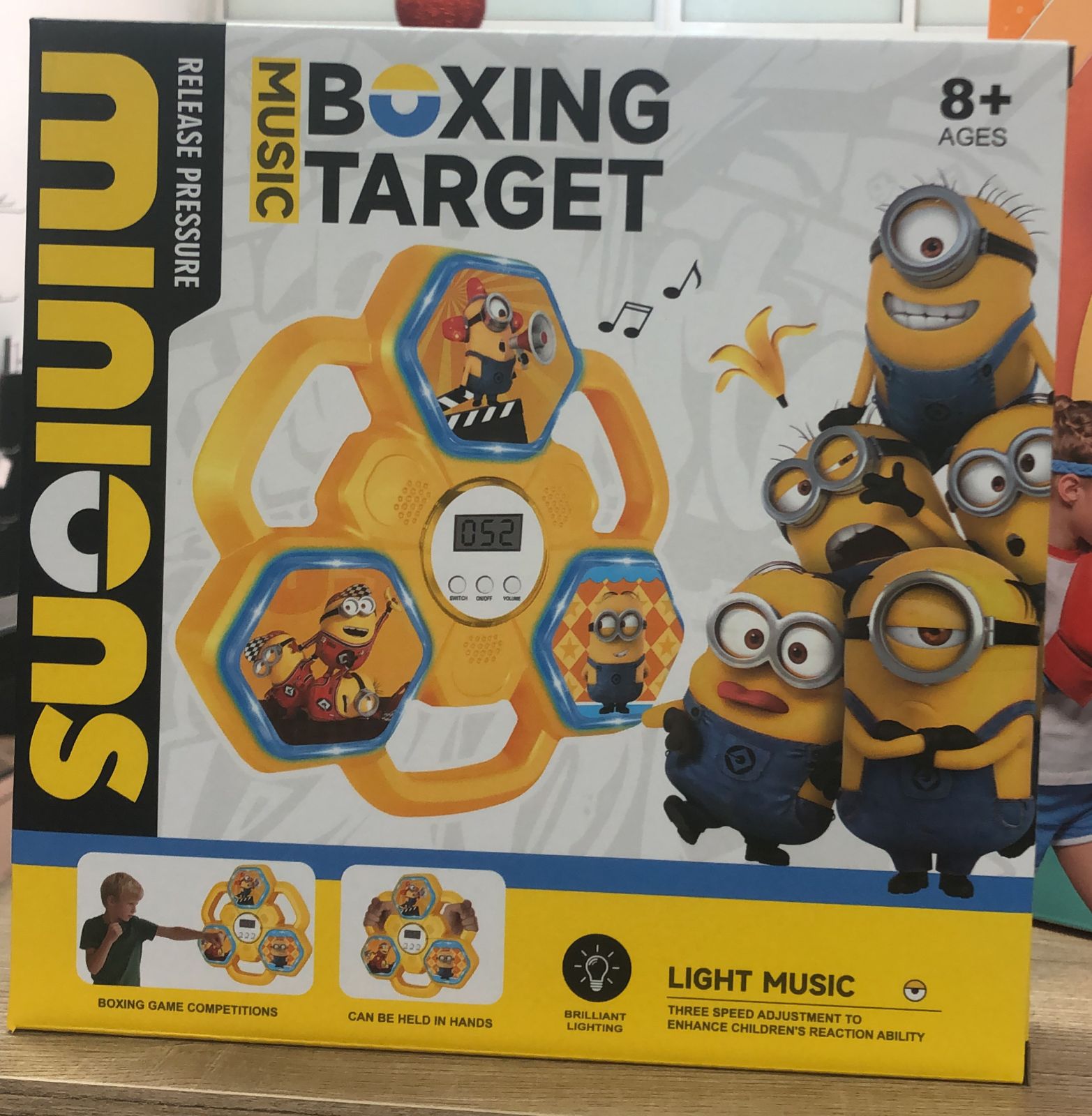 MINIONS BOXING TARGET